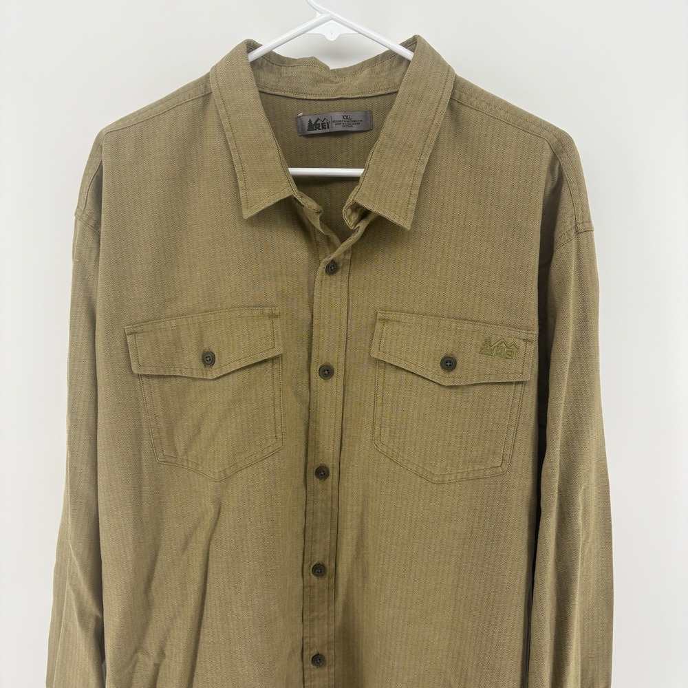 REI Mens XXL Herringbone Shirt Olive Brown Outdoor Hiking Tencel Lyocell Cotton